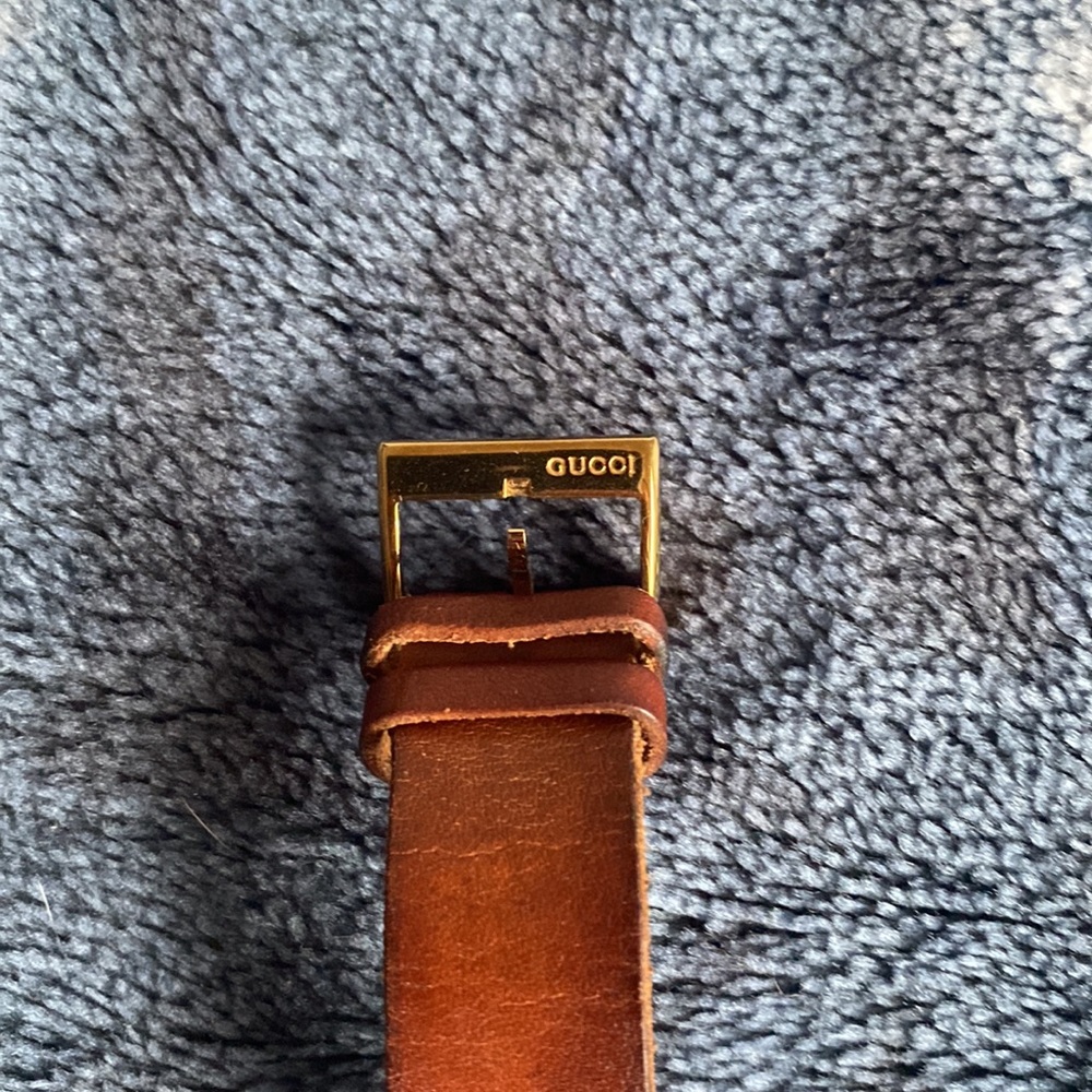 100% authentic Gucci watch - Picture 2 of 5